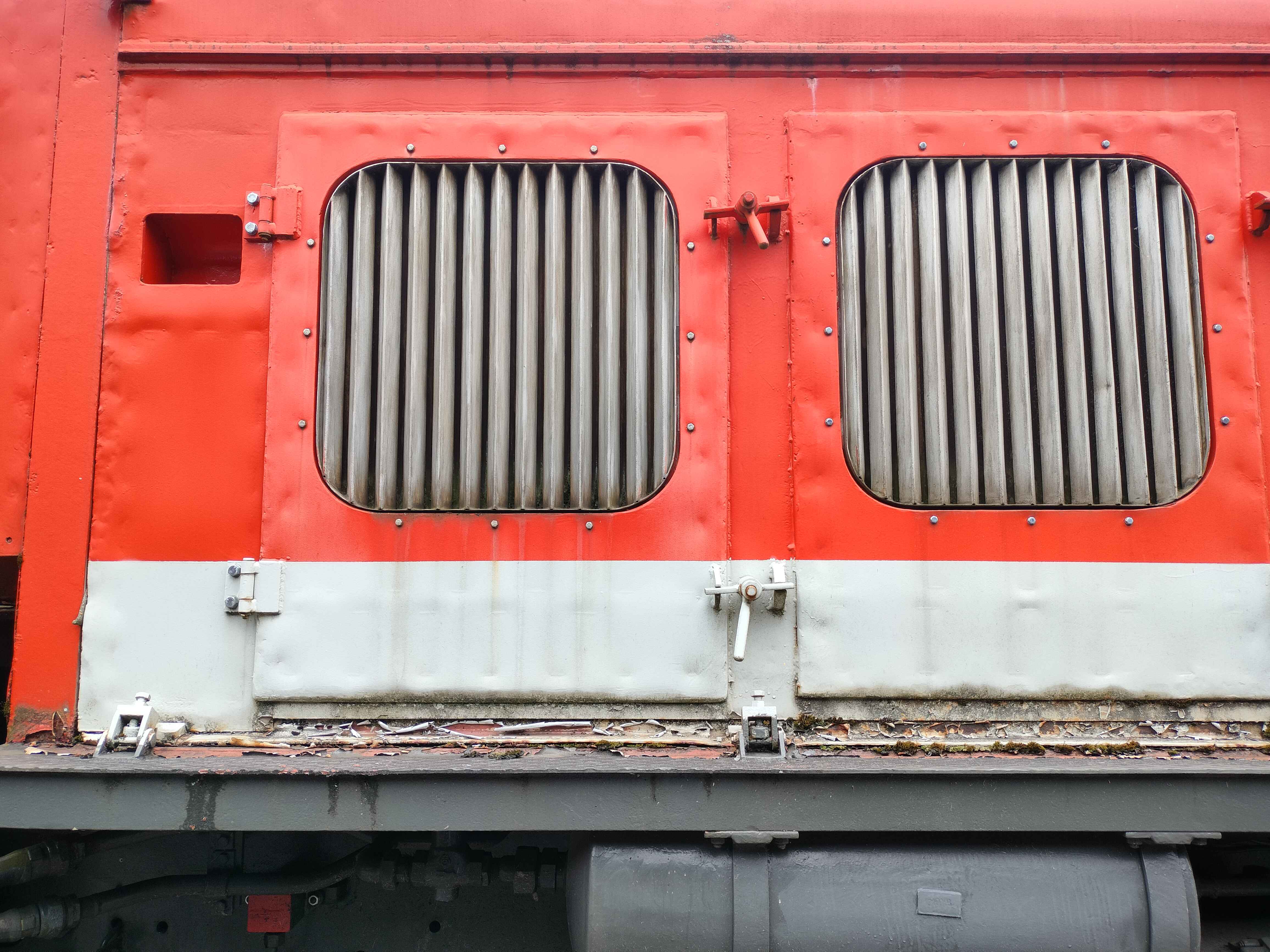 German Train Metal Grilles